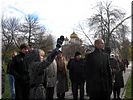 Посмотрите направо... Посмотрите направо...