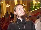 Молодой священник Молодой священник