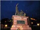 Памятник К. Минину и Д. Пожарскому Памятник К. Минину и Д. Пожарскому