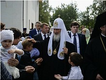 Визит Святейшего Патриарха Кирилла в Выборгскую епархию в связи с её 125-летием начался с посещения Никольского храма в посёлке Рощино, 18.08.2017 Визит Святейшего Патриарха Кирилла в Выборгскую епархию в связи с её 125-летием начался с посещения Никольского храма в посёлке Рощино, 18.08.2017