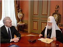 Святейший Патриарх Кирилл передал икону деревенскому храму в Красноярском крае, 23.03.2018 Святейший Патриарх Кирилл передал икону деревенскому храму в Красноярском крае, 23.03.2018