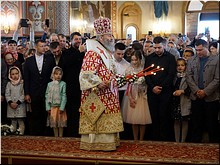 Предстоятель Украинской Православной Церкви совершил Божественную Литургию в Банченском монастыре и поздравил с Пасхой детей, которых опекает обитель, 05.05.2019 Предстоятель Украинской Православной Церкви совершил Божественную Литургию в Банченском монастыре и поздравил с Пасхой детей, которых опекает обитель, 05.05.2019