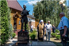 Памятник детям войны «Сын Полка» открыли в Белгороде, август 2020 г. Памятник детям войны «Сын Полка» открыли в Белгороде, август 2020 г.
