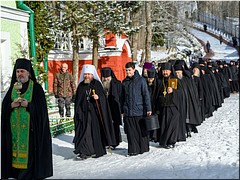 В день памяти преподобномученика Корнилия митрополит Тихон совершил Божественную Литургию в Псково-Печерском монастыре, 06.03.2021 В день памяти преподобномученика Корнилия митрополит Тихон совершил Божественную Литургию в Псково-Печерском монастыре, 06.03.2021
