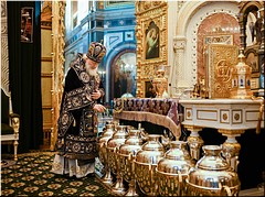 В Великий Четверток Предстоятель Русской Церкви совершил Литургию и чин освящения мира в Храме Христа Спасителя, 29.04.2021 В Великий Четверток Предстоятель Русской Церкви совершил Литургию и чин освящения мира в Храме Христа Спасителя, 29.04.2021