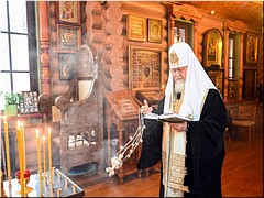 Святейший Патриарх Кирилл совершил панихиду в тринадцатую годовщину со дня кончины Святейшего Патриарха Алексия II, 05.12.2021 Святейший Патриарх Кирилл совершил панихиду в тринадцатую годовщину со дня кончины Святейшего Патриарха Алексия II, 05.12.2021